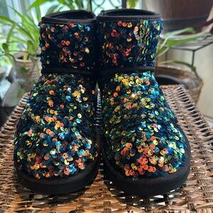 UGG classic mini stellar‎ sequin black sparkling boots size 5